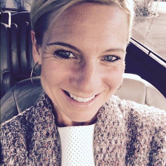 Meet your Posher, Rachel - Picture 1 of 1